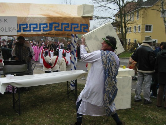 ../Images/2004-02-22-Fasnachtssunntig_064.jpg