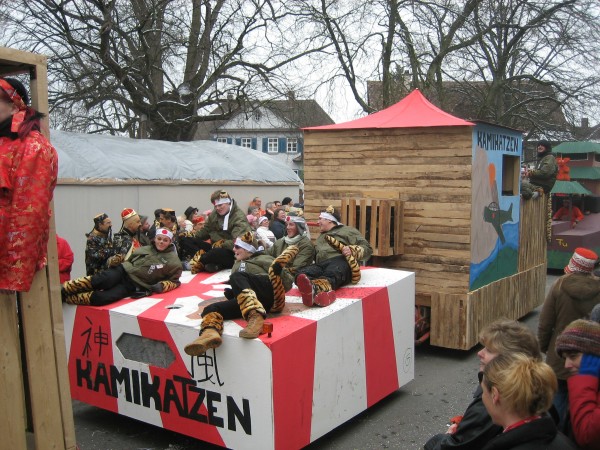 ../Images/2006-02-26_Fasnachts-Motto_087.jpg