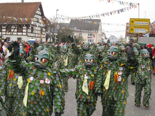 ../Images/2011-01-30_Narrenumzug-Orsingen_045.jpg